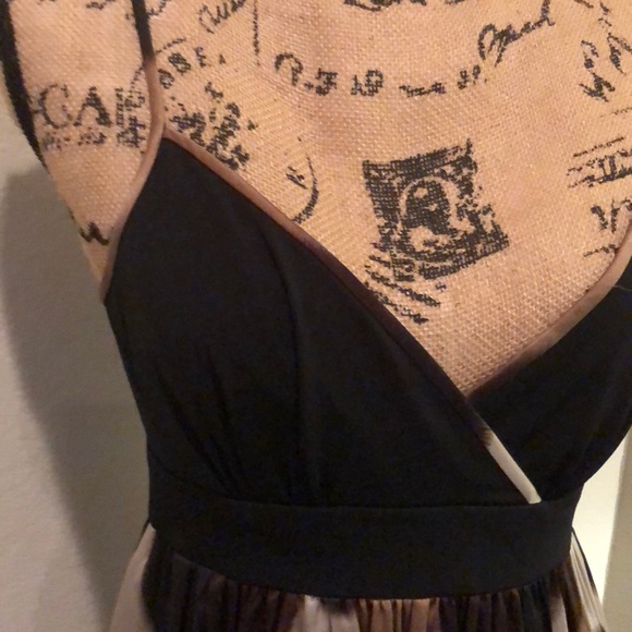 Maggie London dress - Picture 4 of 6